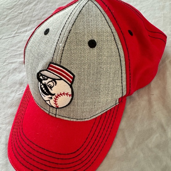 CINCINNATI REDS (REDLEGS) FOX SPORTS, Ohio baseball cap! - Picture 11 of 14